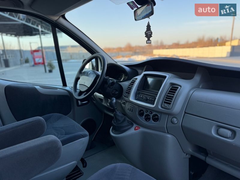 Минивэн Renault Trafic 2011 в Дубно