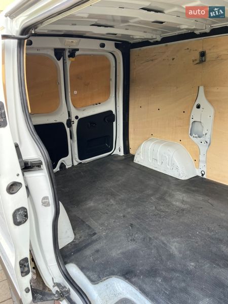 Грузовой фургон Renault Trafic 2018 в Львове