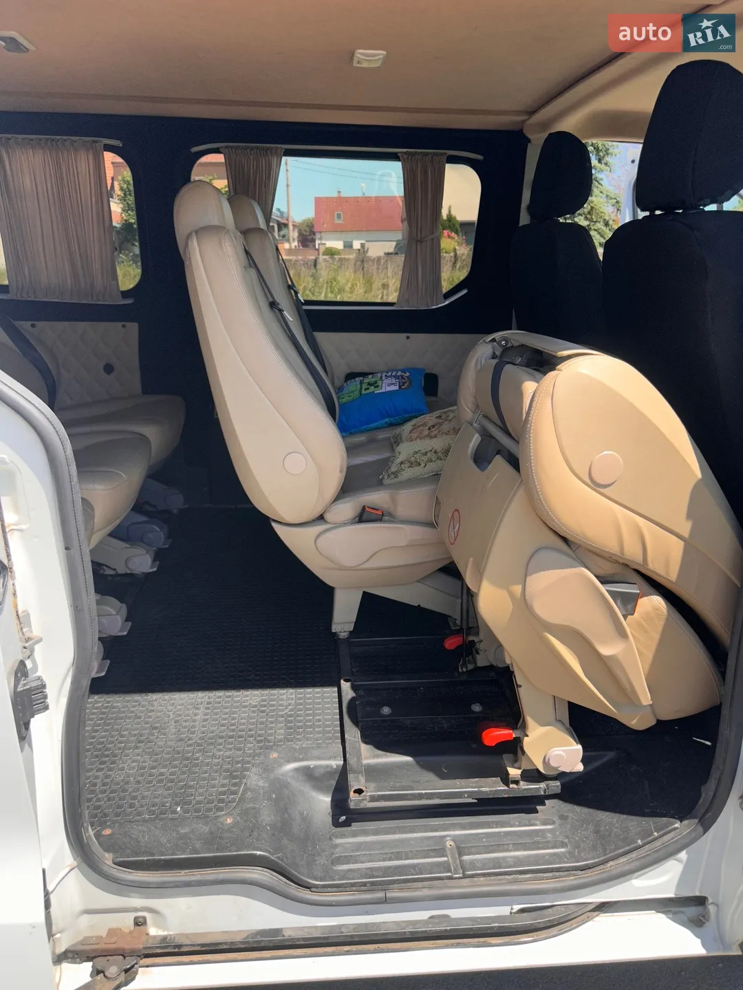2015 Renault Trafic - мініатюра 8