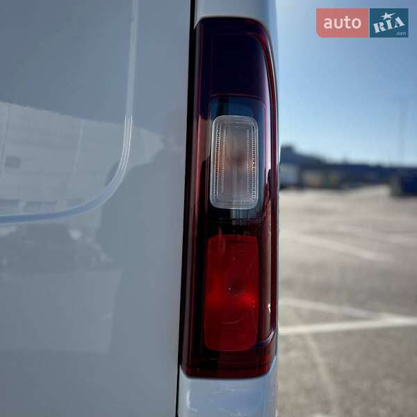 Грузовой фургон Renault Trafic 2022 в Киеве