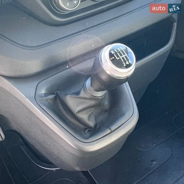 Грузовой фургон Renault Trafic 2022 в Киеве