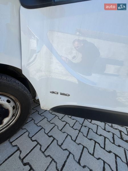 Вантажний фургон Renault Trafic 2017 в Львові