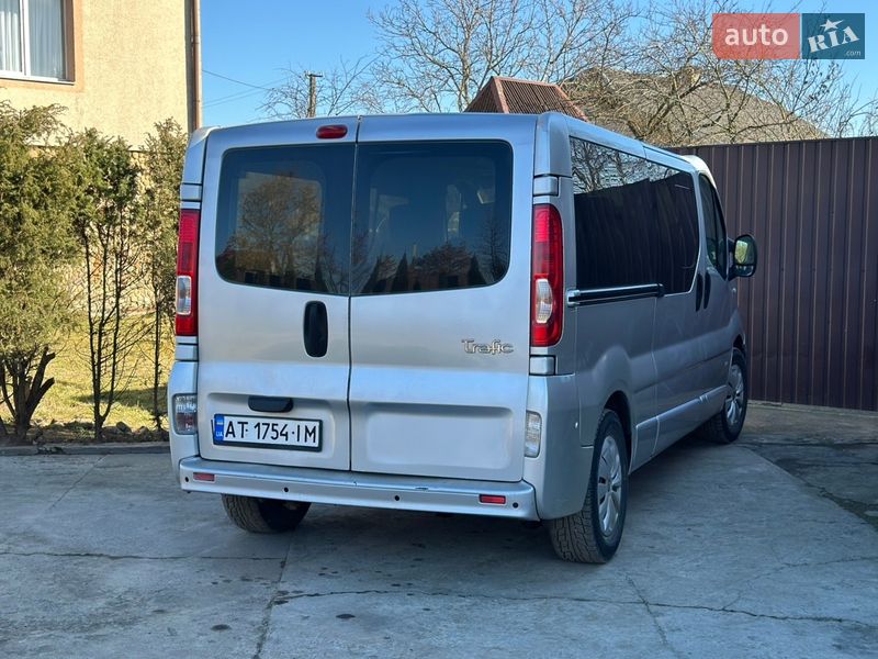 Мінівен Renault Trafic 2007 в Івано-Франківську