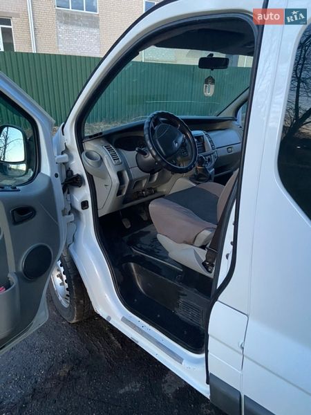 Мінівен Renault Trafic 2008 в Кропивницькому