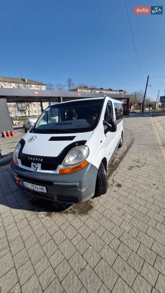 Мінівен Renault Trafic 2005 в Калуші