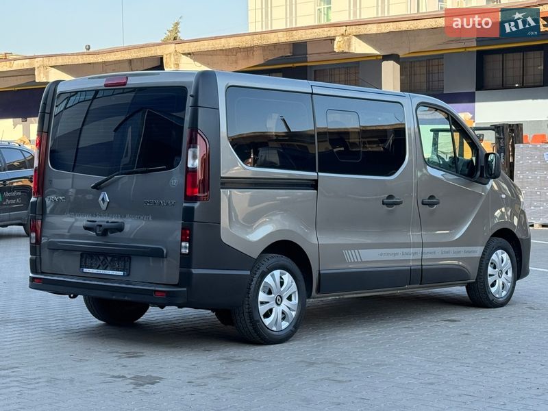 Мінівен Renault Trafic 2017 в Рівному