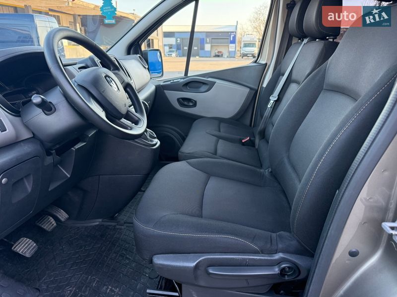 Мінівен Renault Trafic 2017 в Рівному
