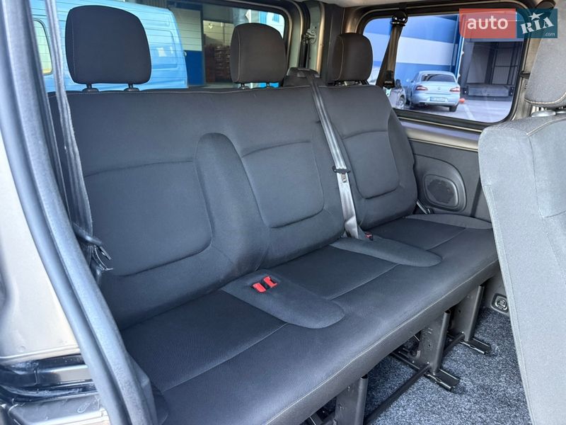 Мінівен Renault Trafic 2017 в Рівному