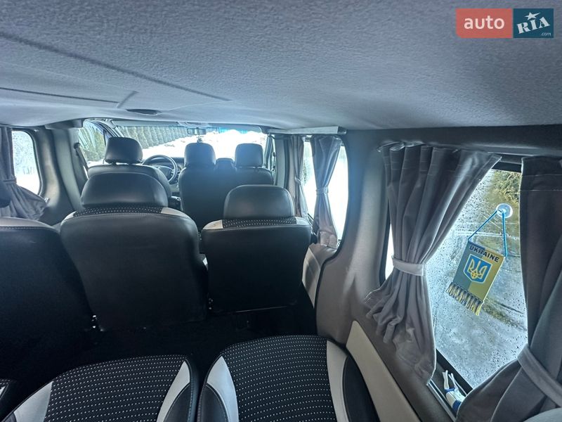 Минивэн Renault Trafic 2007 в Делятине