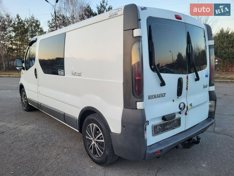 Мінівен Renault Trafic 2004 в Хмельницькому