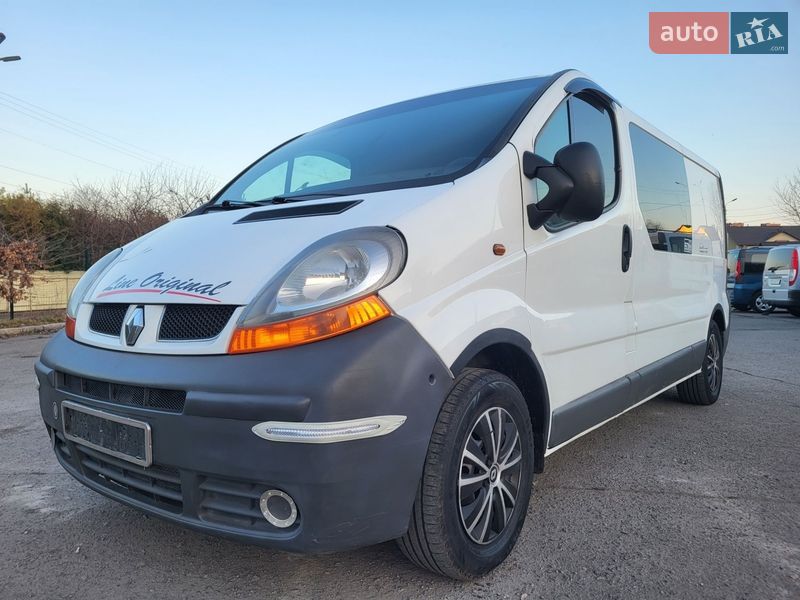 Мінівен Renault Trafic 2004 в Хмельницькому