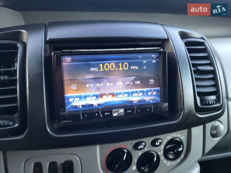 Мінівен Renault Trafic 2004 в Хмельницькому