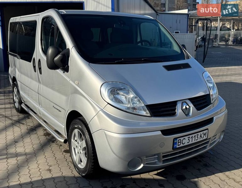 Минивэн Renault Trafic 2013 в Киеве
