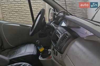 Минивэн Renault Trafic 2006 в Мерефа