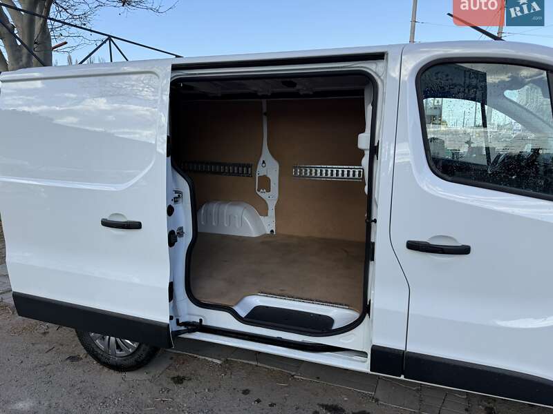 Грузовой фургон Renault Trafic 2022 в Одессе