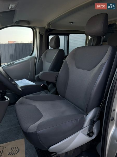 Вантажопасажирський фургон Renault Trafic 2012 в Дубні