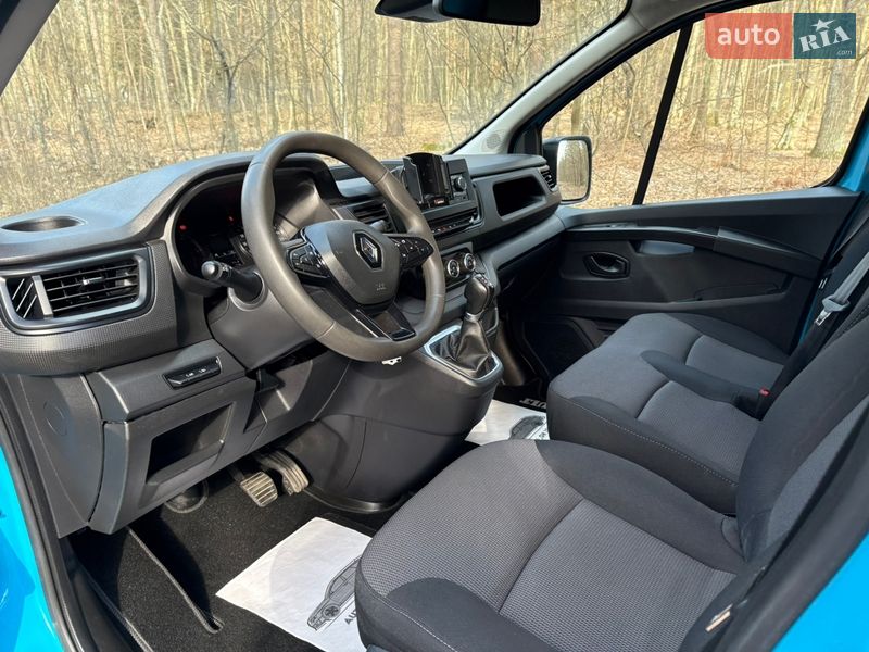 Грузовой фургон Renault Trafic 2022 в Киеве