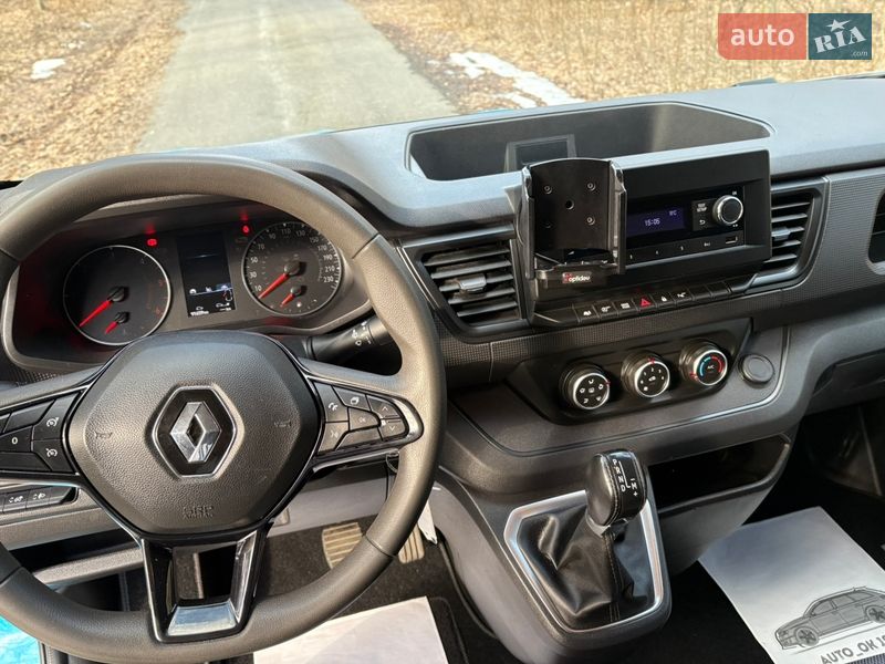 Грузовой фургон Renault Trafic 2022 в Киеве