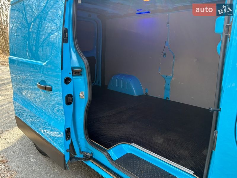 Грузовой фургон Renault Trafic 2022 в Киеве