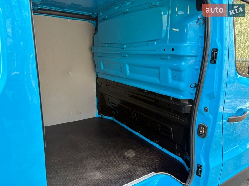 Грузовой фургон Renault Trafic 2022 в Киеве