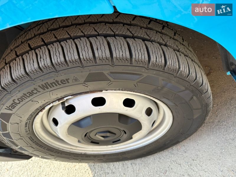 Грузовой фургон Renault Trafic 2022 в Киеве