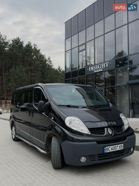 Минивэн Renault Trafic 2008 в Новояворовске