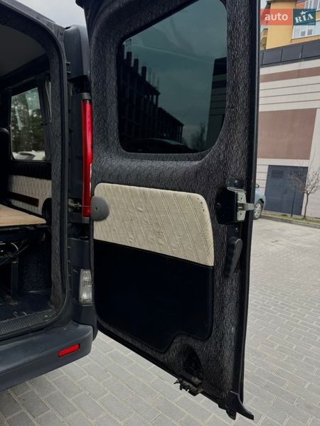Минивэн Renault Trafic 2008 в Новояворовске