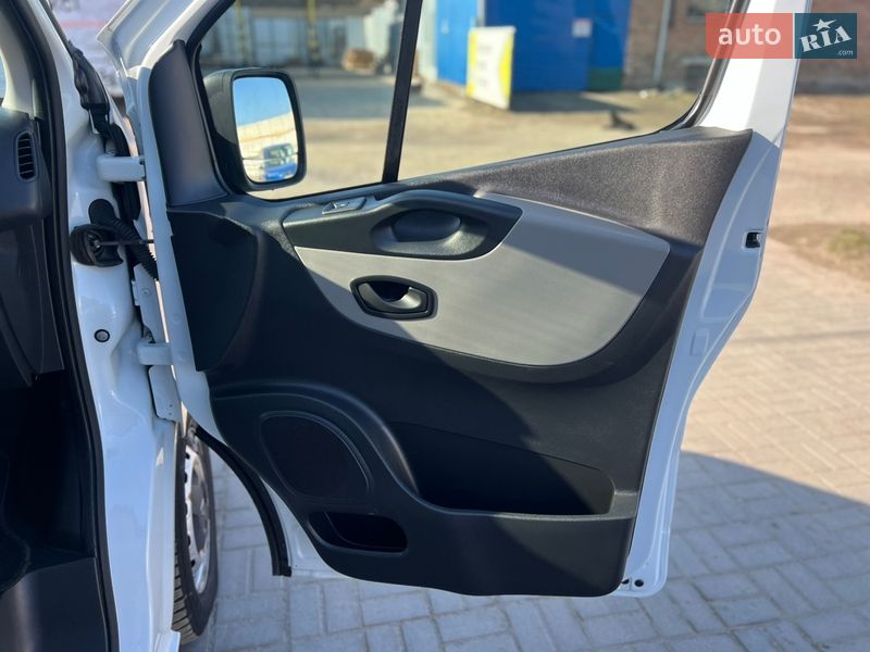 Вантажний фургон Renault Trafic 2017 в Ковелі фото 41 Вантажний фургон Renault Trafic 2017 в Ковелі