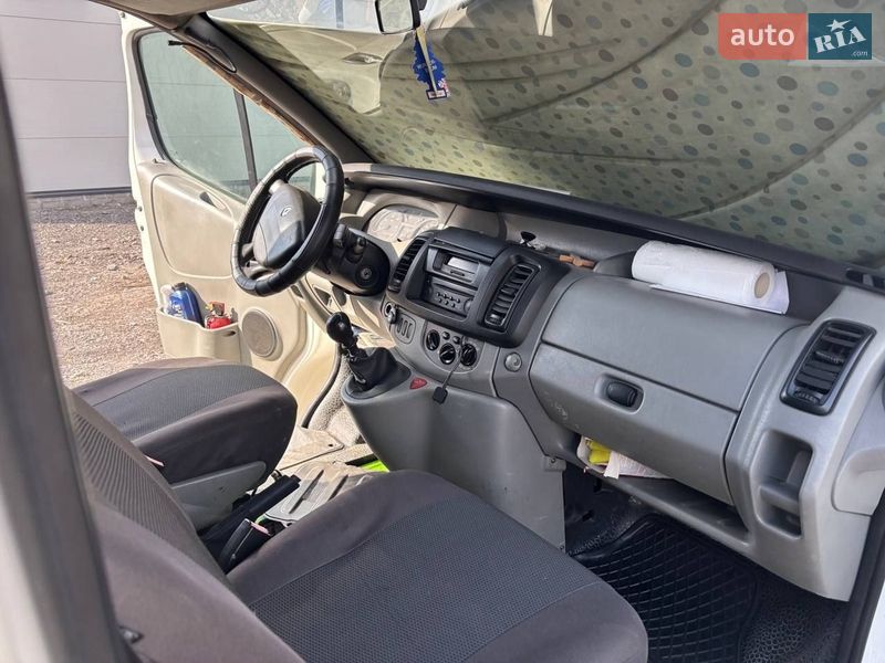 Минивэн Renault Trafic 2004 в Верховине