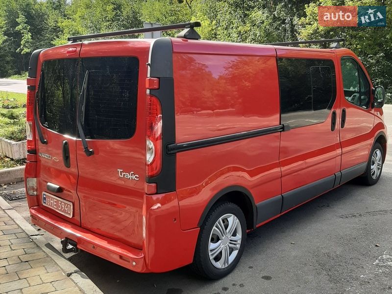 Грузопассажирский фургон Renault Trafic 2010 в Полтаве