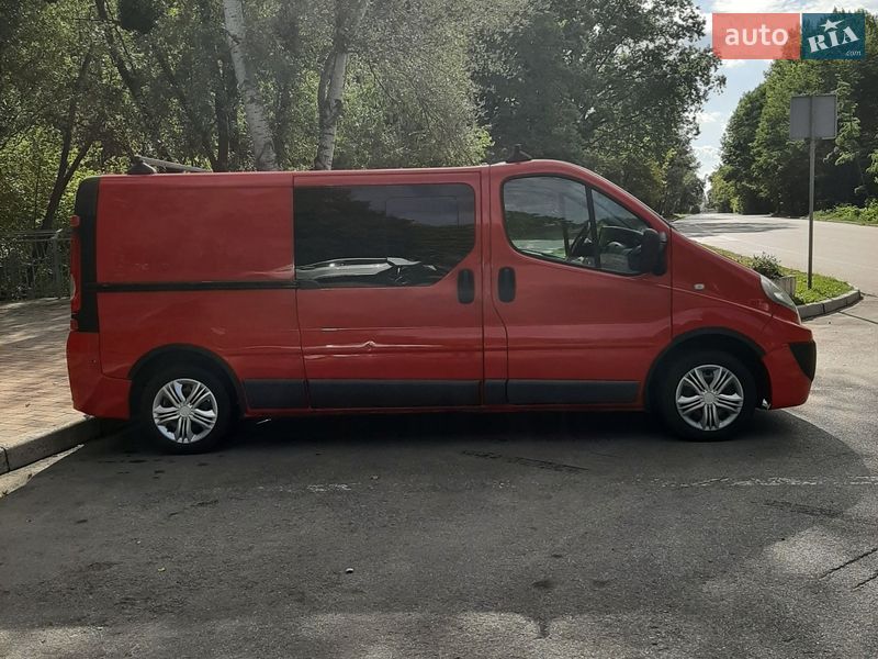 Грузопассажирский фургон Renault Trafic 2010 в Полтаве