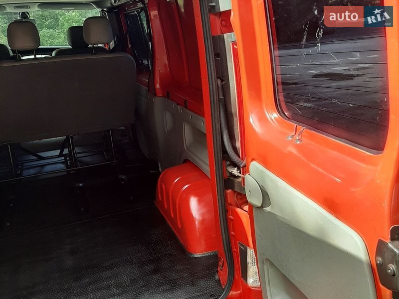 Грузопассажирский фургон Renault Trafic 2010 в Полтаве