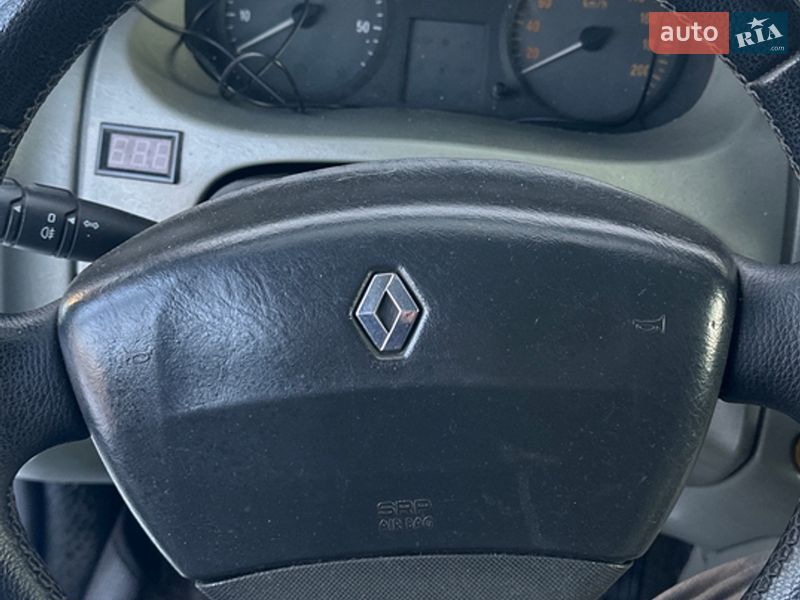 Мінівен Renault Trafic 2005 в Києві