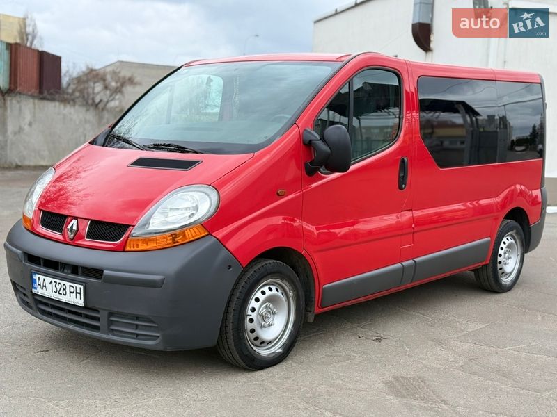 Минивэн Renault Trafic 2006 в Киеве