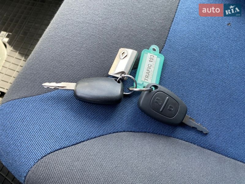 Минивэн Renault Trafic 2012 в Луцке фото 29 Минивэн Renault Trafic 2012 в Луцке