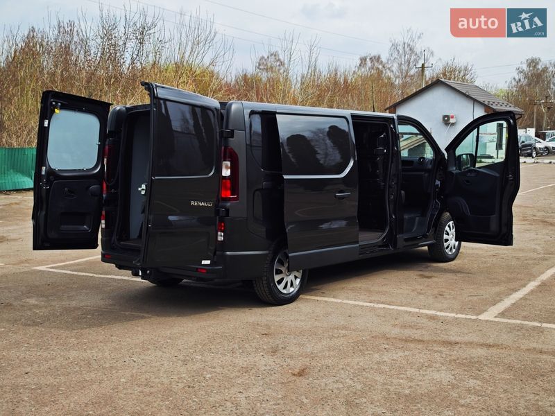 Вантажний фургон Renault Trafic 2020 в Дубні