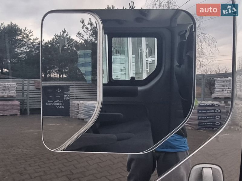 Минивэн Renault Trafic 2012 в Черновцах фото 15 Минивэн Renault Trafic 2012 в Черновцах