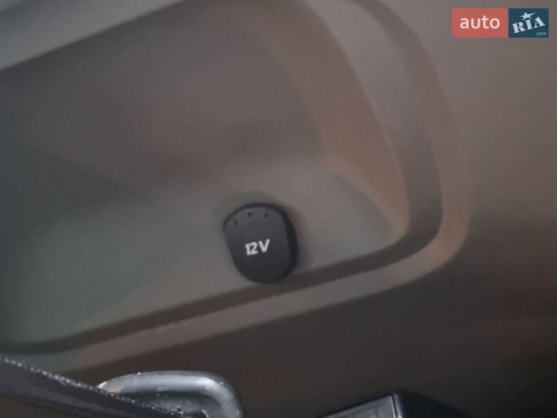 Минивэн Renault Trafic 2012 в Черновцах фото 40 Минивэн Renault Trafic 2012 в Черновцах