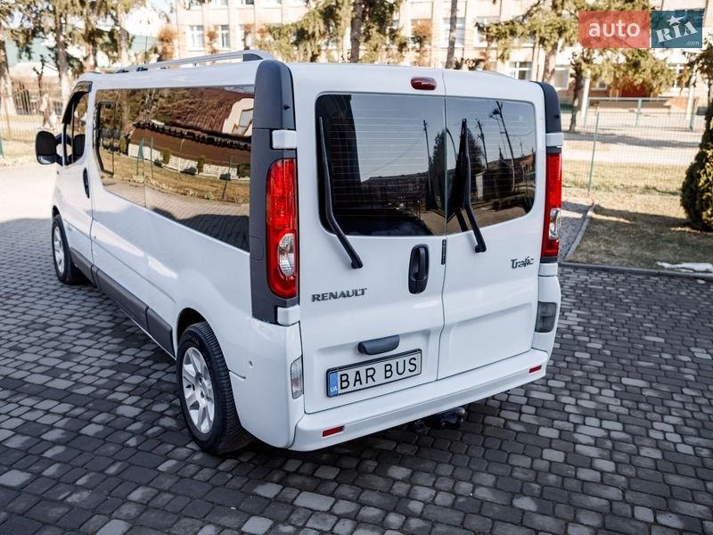 Минивэн Renault Trafic 2007 в Баре фото 12 Минивэн Renault Trafic 2007 в Баре