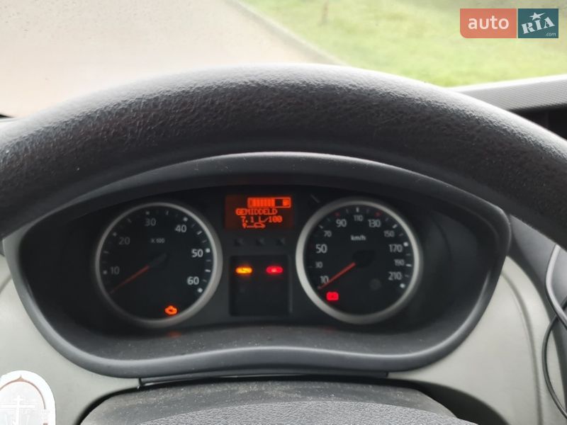 Минивэн Renault Trafic 2012 в Киеве фото 6 Минивэн Renault Trafic 2012 в Киеве