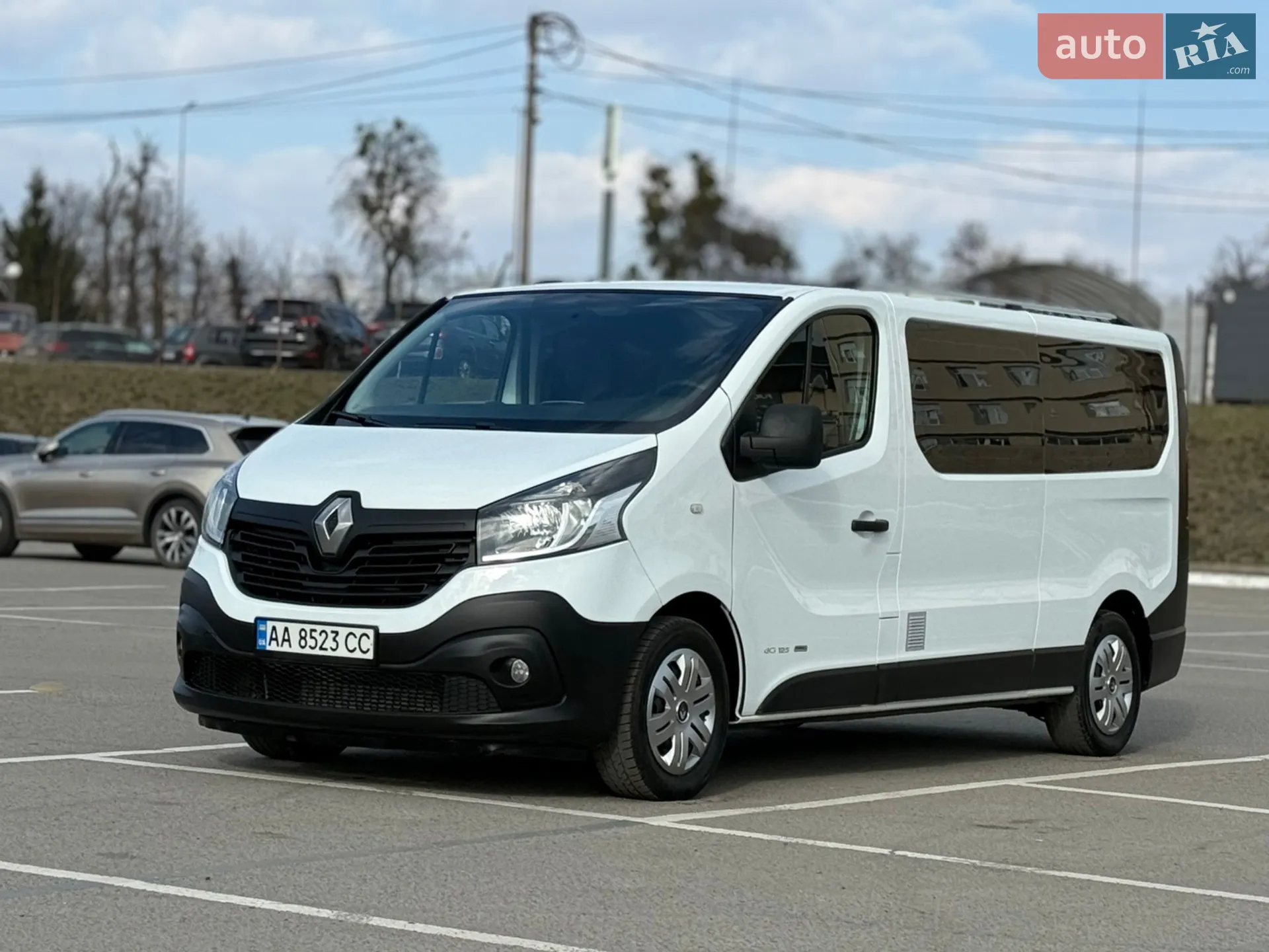2017 Renault Trafic - фото 1