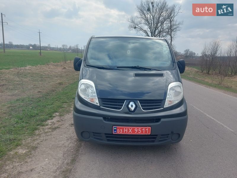 Грузопассажирский фургон Renault Trafic 2012 в Ровно фото 15 Грузопассажирский фургон Renault Trafic 2012 в Ровно