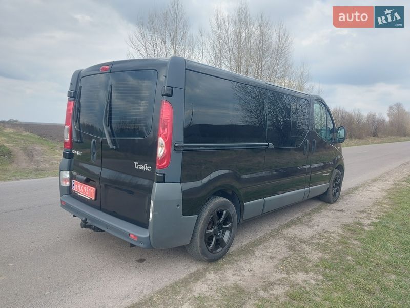 Грузопассажирский фургон Renault Trafic 2012 в Ровно фото 20 Грузопассажирский фургон Renault Trafic 2012 в Ровно