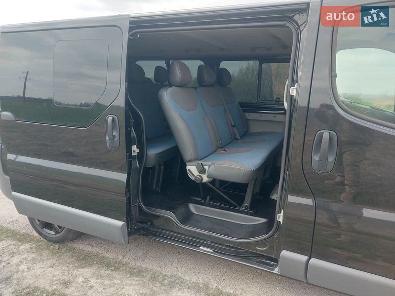 Грузопассажирский фургон Renault Trafic 2012 в Ровно фото 24 Грузопассажирский фургон Renault Trafic 2012 в Ровно
