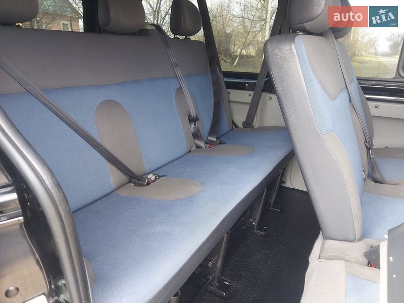 Грузопассажирский фургон Renault Trafic 2012 в Ровно фото 30 Грузопассажирский фургон Renault Trafic 2012 в Ровно