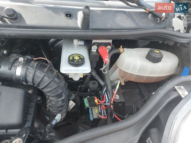 Грузопассажирский фургон Renault Trafic 2012 в Ровно фото 46 Грузопассажирский фургон Renault Trafic 2012 в Ровно