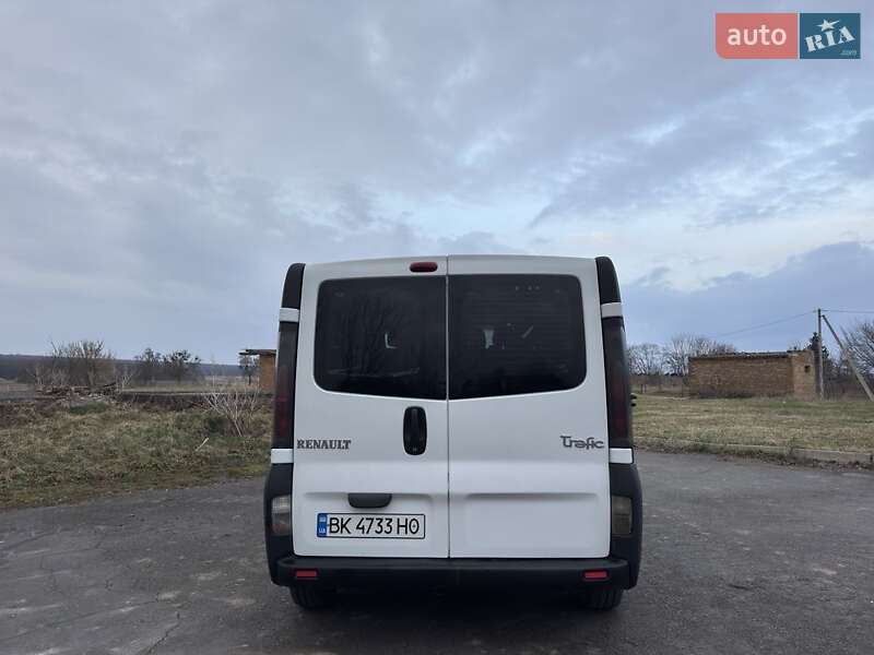 Минивэн Renault Trafic 2004 в Ровно