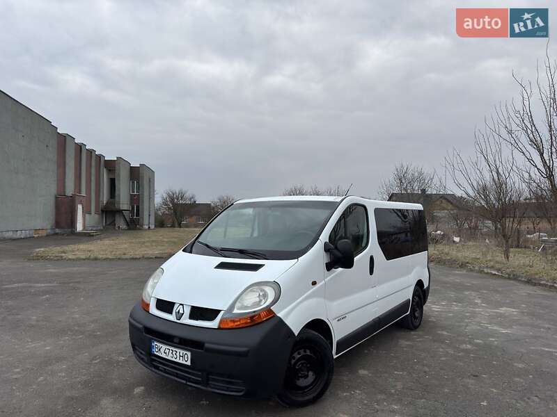 Минивэн Renault Trafic 2004 в Ровно
