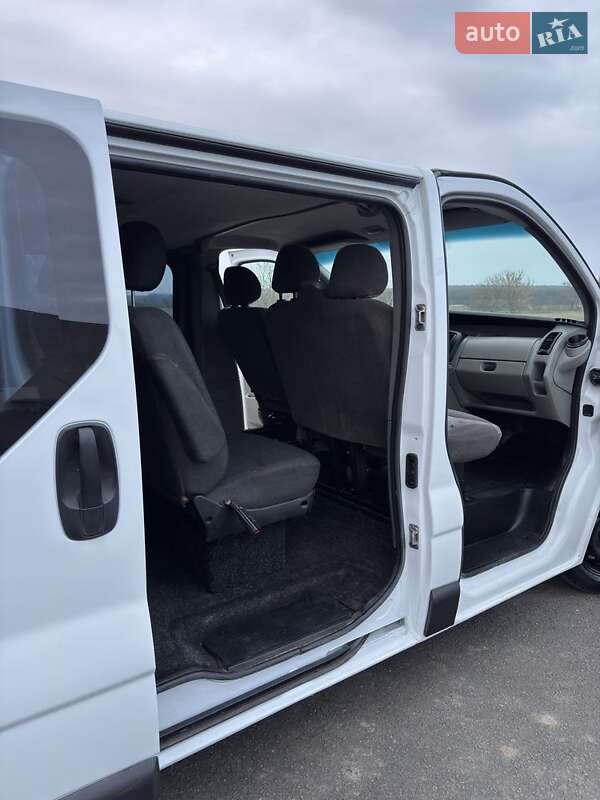 Минивэн Renault Trafic 2004 в Ровно