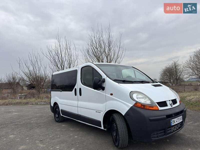 Минивэн Renault Trafic 2004 в Ровно
